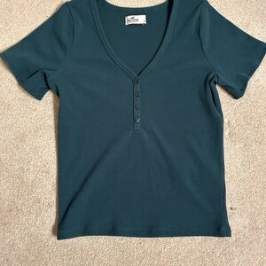 New Hollister Women’s Teal Button-Up V-Neck Top